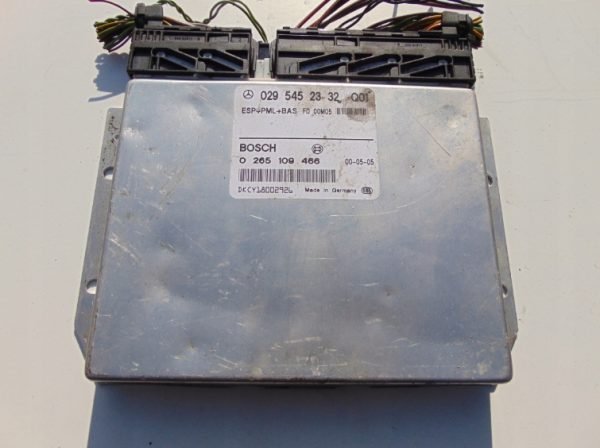 Computadora ECU Mercedes 0295452332 Q01 0265109466
