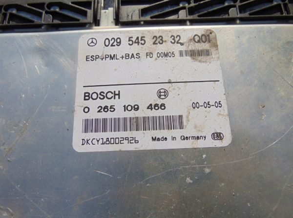 Computadora ECU Mercedes 0295452332 Q01 0265109466 - Imagen 3