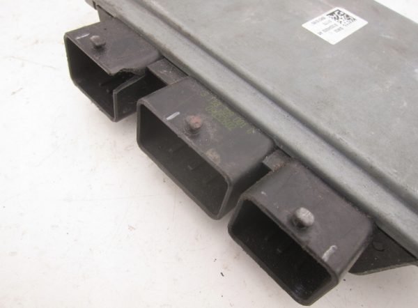 Computadora ECU Renault SIM32 S120200113A 8200774747 8200700695 - Imagen 3