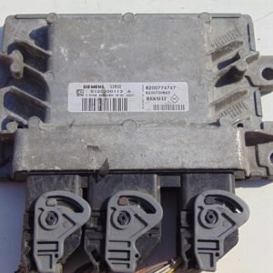 Computadora ECU Renault Twingo S120200113A 8200774747 8200700695