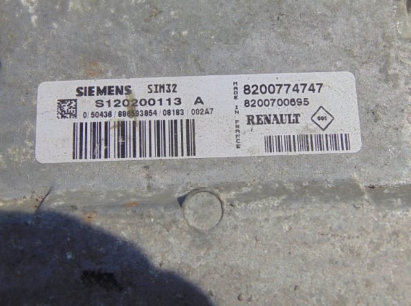 Computadora ECU Renault Twingo S120200113A 8200774747 8200700695 - Imagen 3