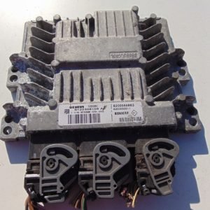 Computadora Renault 8200565863 S122326109A SID 301
