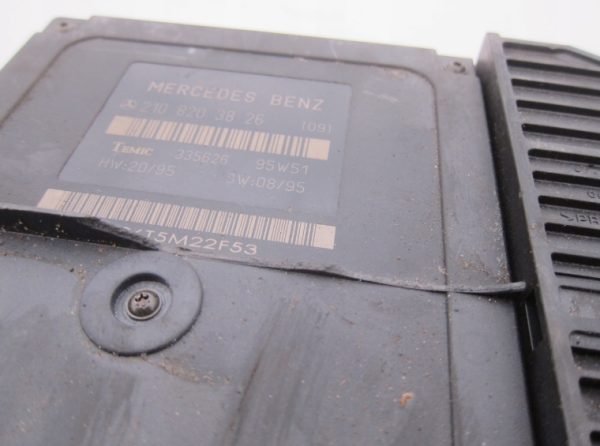 Computadora Mercedes Benz 335626 2108203826 - Imagen 3