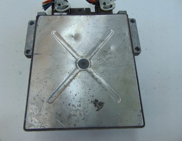 Computadora Ecu Centralita FORD 6C11-12A650-AD 9DCD - Imagen 4
