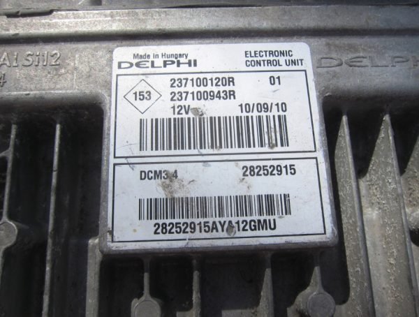 Computadora Ecu Centralita Renault 237100120R 237100943R 28252915 - Imagen 2