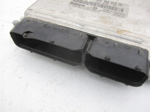 Computadora Ecu Centralita Volkswagen 045906019CA 0281012195 - Imagen 3