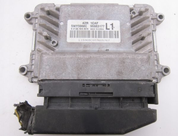 Computadora Ecu Centralita Chevrolet 1CAF 5WY5968C 96983177 - Imagen 2