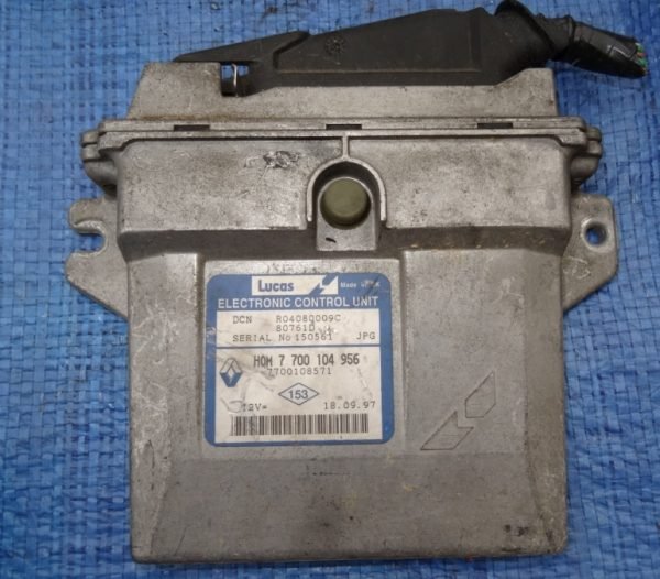 Computadora Ecu Centralita Renault 7700111205 R04080009E 7700104956