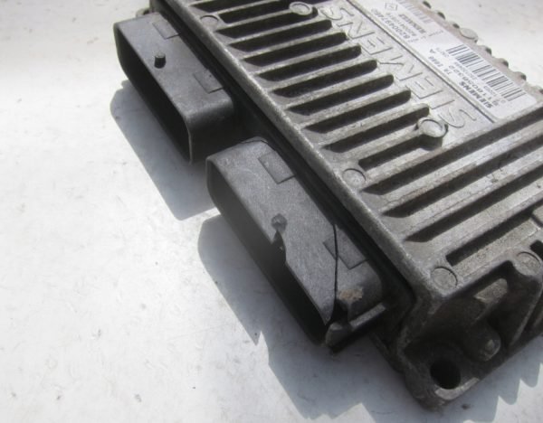 Computadora Ecu Centralita Renault S118058322A 8200497460 - Imagen 3