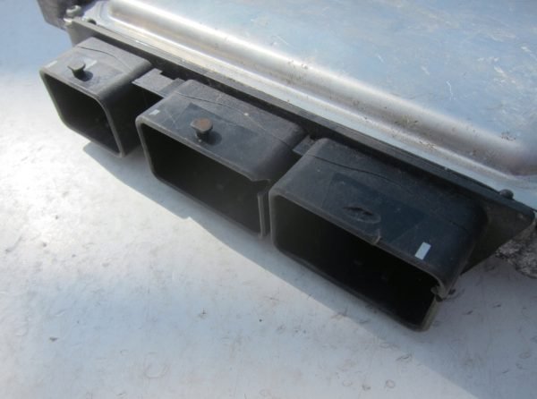 Computadora Ecu Centralita Renault 237100120R 237100627R 28230672 - Imagen 3