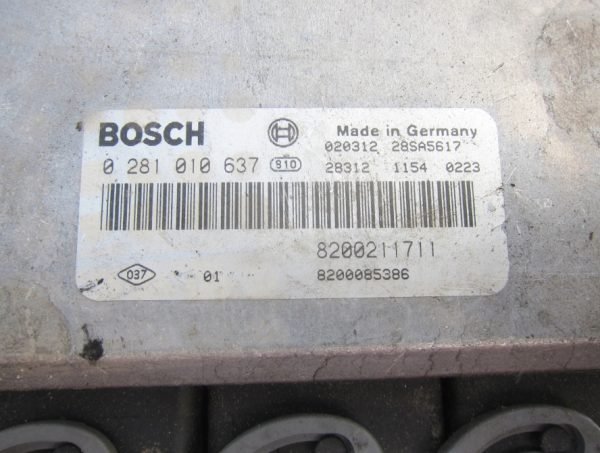 Computadora Ecu Centralita Renault 0281010637 8200211711 - Imagen 2