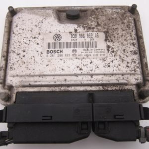 Computadora Ecu Centralita Volkswagen 0261206823 030906032AS