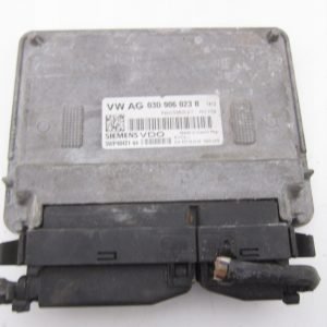 Computadora Ecu Centralita Volkswagen Škoda 03D906023B 5WP4042104