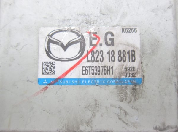Computadora Ecu Centralita Mazda E6T53976H1 L82318881B - Imagen 3