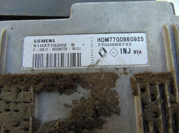 Computadora Ecu Centralita Renault S103715202B 7700860925 - Imagen 2