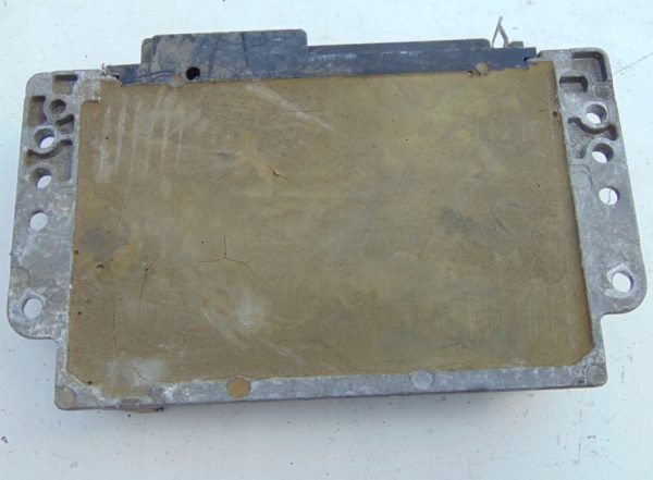 Computadora Ecu Centralita Renault S105300103A 7700860319 7700865810 - Imagen 4