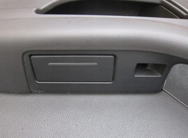 Embellecedor Puerta Panel Trasero Derecho Audi A6 C6 2005 - Imagen 7