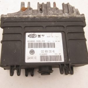 Computadora Centralita Ecu Volkswagen Polo IAW1AV. VO 032906030AB