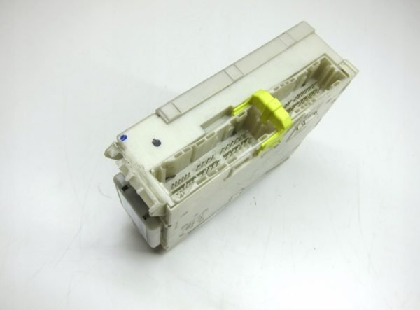 Modulo Caja Fusibles Fusilera Lexus GS450H 3 III - Imagen 4