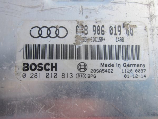 Computadora Centralita Ecu Audi 038906019GG 0281010813 - Imagen 2