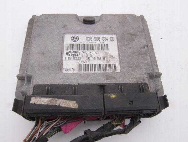 Computadora Centralita Ecu Volkswagen Polo IAW4MV. DD 036906034DD