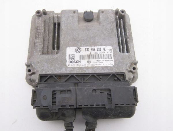 Computadora Centralita Ecu Volkswagen 03G906021KK 0281013228