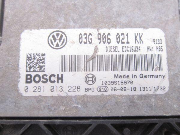 Computadora Centralita Ecu Volkswagen 03G906021KK 0281013228 - Imagen 3