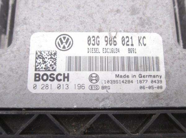Computadora Centralita Ecu Volkswagen 03G906021KC 0281013196 - Imagen 2