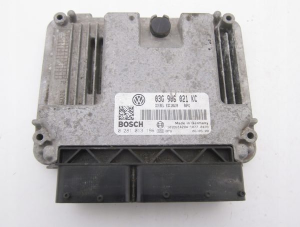 Computadora Centralita Ecu Volkswagen 03G906021KC 0281013196