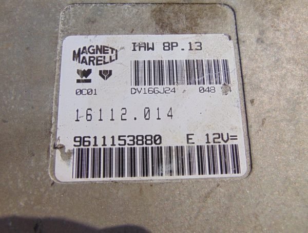 Computadora Centralita Ecu Peugeot IAW8P.13 9611153880 - Imagen 2