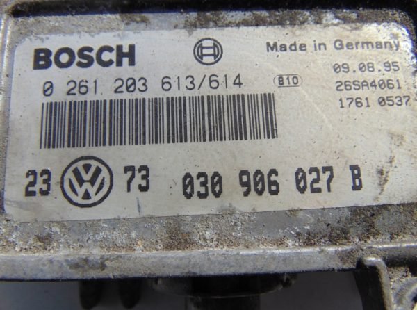 Computadora Centralita Ecu Volkswagen 030906027B 0261203613/614 - Imagen 2