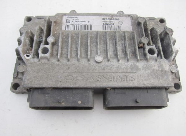 Computadora Centralita Ecu Renault S126028102B 8200582809 8200563401