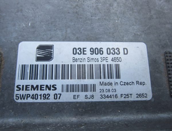 Computadora Centralita Ecu Volkswagen Seat 03E906033D 5WP4019207 - Imagen 2