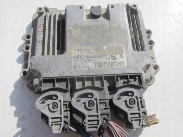 Computadora Centralita Ecu Citroën Peugeot 0281011628 9659823980