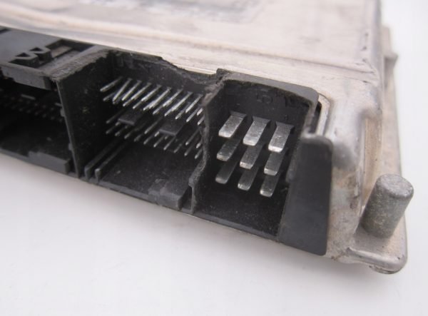 Computadora Centralita Ecu Mercedes Benz A0285451932 0281010118 - Imagen 4