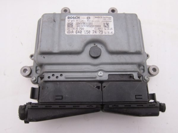 Computadora Centralita Ecu Mercedes Benz A6401507479 0281013024