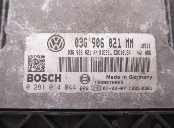 Computadora Centralita Ecu Volkswagen 0281014044 03G906021MM - Imagen 2