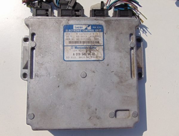 Computadora Centralita Ecu Mercedes Benz R04010012B A0195459432