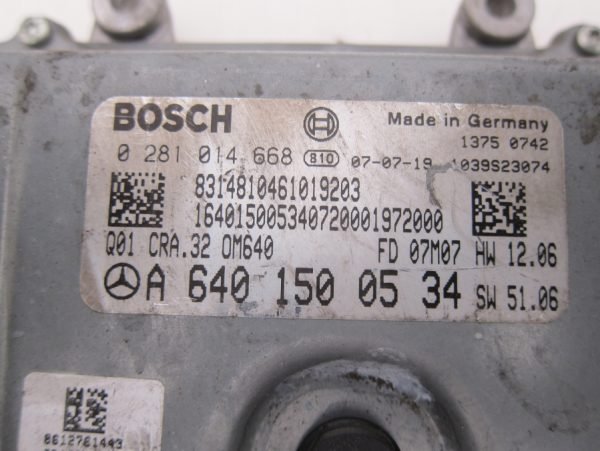 Computadora Centralita Ecu Mercedes Benz 0281014668 A6401500534 - Imagen 2