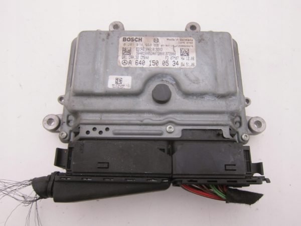 Computadora Centralita Ecu Mercedes Benz 0281014668 A6401500534