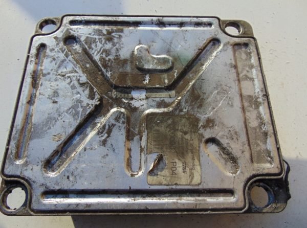 Computadora Centralita Ecu Volvo Renault 60100000 P04 P60100000 - Imagen 5