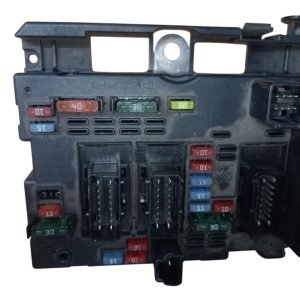 BSM B4 Caja de fusibles Peugeot 206 307 9650663980