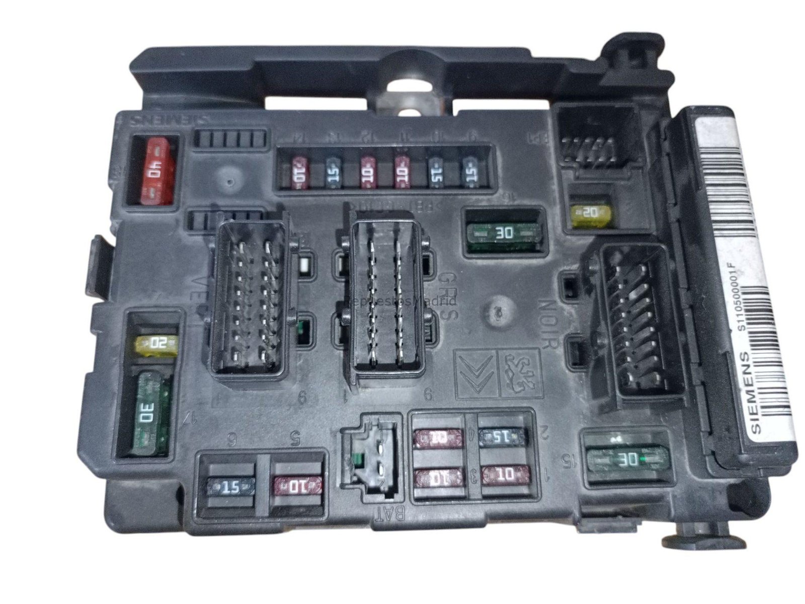 Caja de fusibles Citroen Peugeot 9641258080-00 964125808000 S110500001F BSM-A3