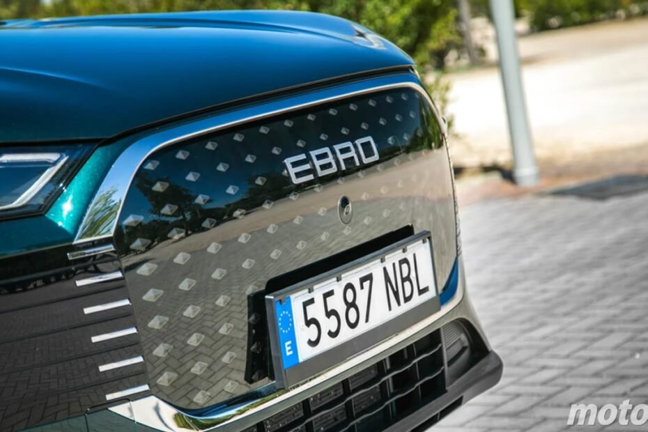 6.500 € de rebaja, 7 plazas y etiqueta CERO, este SUV híbrido PHEV lo tiene todo y es español