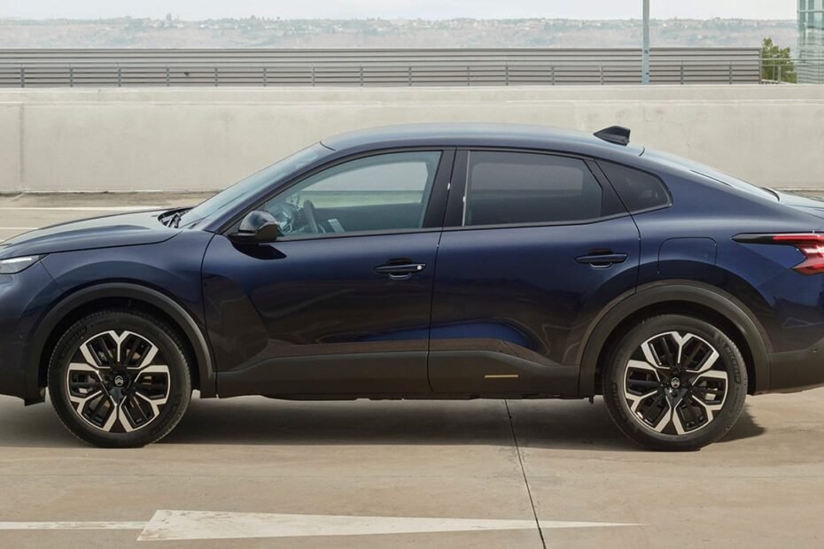 9.000 € de descuento, etiqueta ECO y automático, este sedán de precio imbatible lo tiene todo