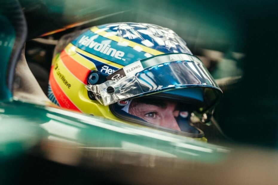 Aston Martin responde a Alonso tras su ácido comentario sobre Newey