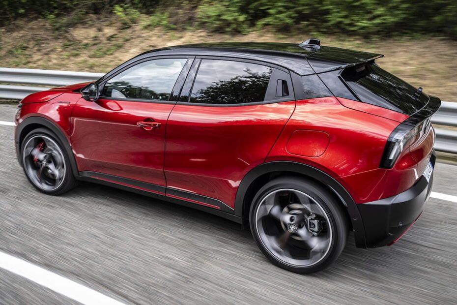 Con 145 CV y un consumo de 4,8 L/100 km, este SUV ECO tiene un precio que Lexus y Audi no pueden mejorar