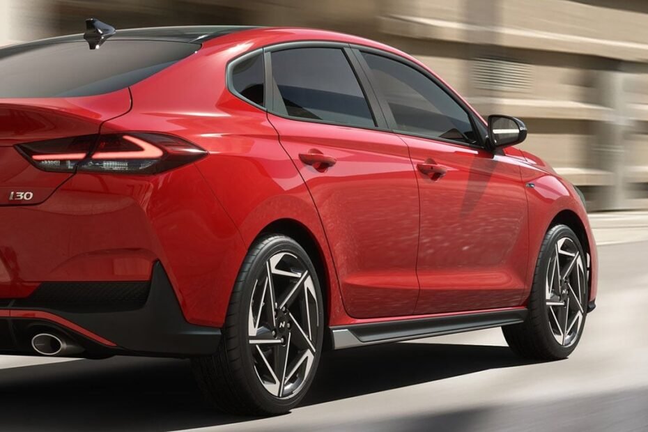 Con 450 litros de maletero, diseño Fastback y 6.300 € de descuento, este compacto es un chollo imbatible