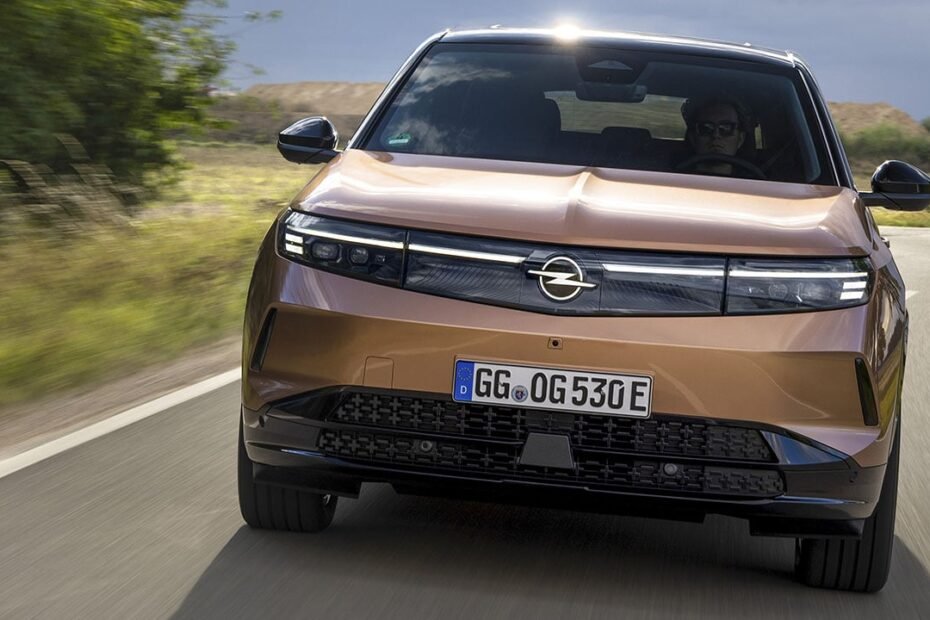 El Opel que supera al Tesla Model Y en autonomía ya tiene precios