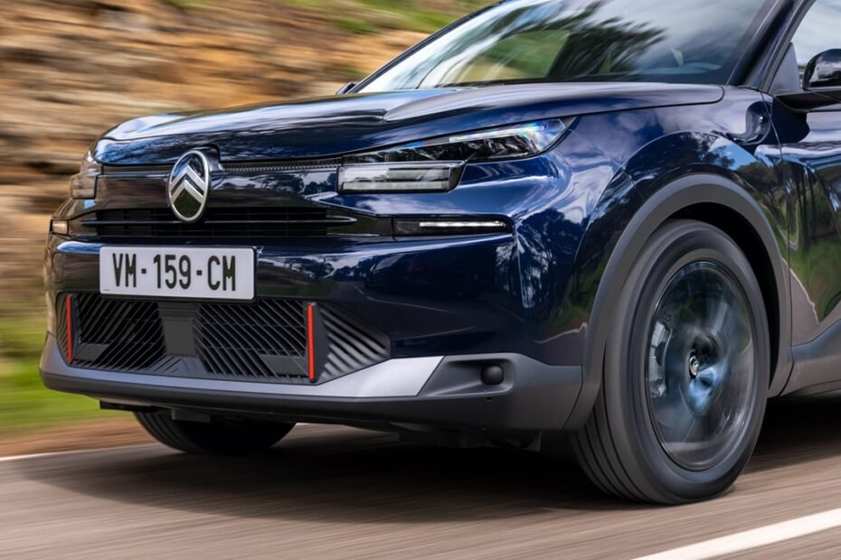 Este coche para todo con 8.000 € de rebaja es barato de comprar y, con etiqueta ECO, su motor solo gasta 4,7 L/100 km